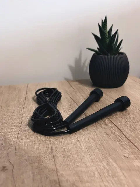 Скакалка новая черная — Батуми — 10 ₾