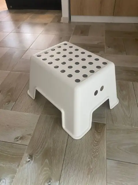 Ступенька Икеа — Белград — 500 дин
