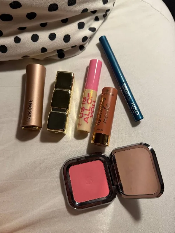 Помада Lancome 274 French tea