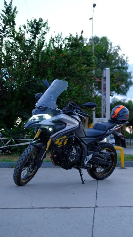 Voge 525DSX