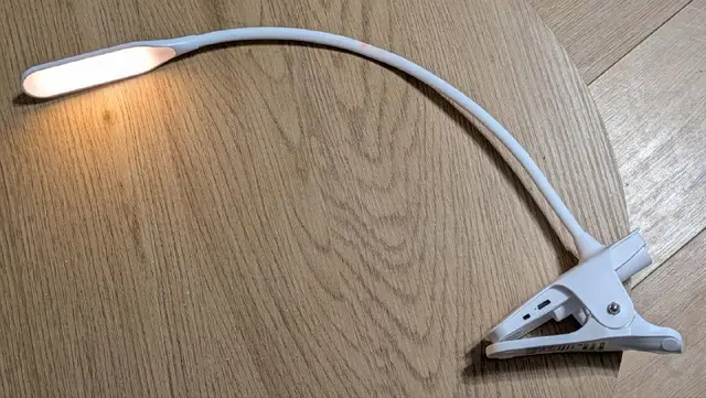 Лампа настольная на клипсе — Батуми — 5 ₾
