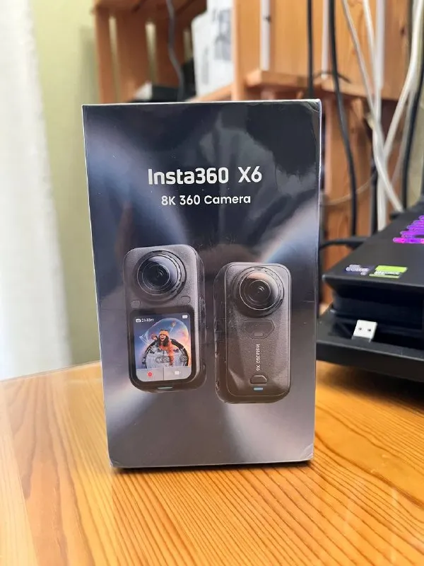 Insta360 X6 — Standard Bundle