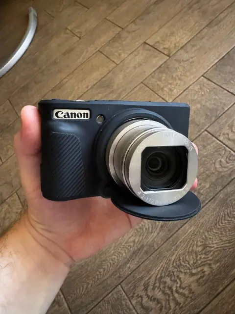Ультракомпактный фотоаппарат Canon PowerShot SX740 HS — Tbilisi — 1,500 ₾
