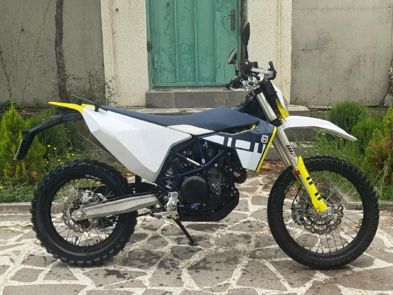Husqvarna 701 enduro