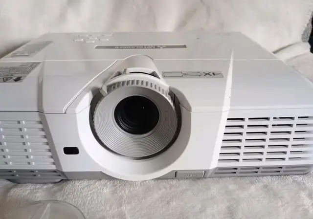 Mitsubishi XD500U projector — Ереван — 130 000 ֏
