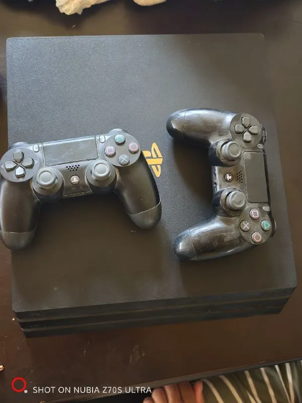 PlayStation 4/pro