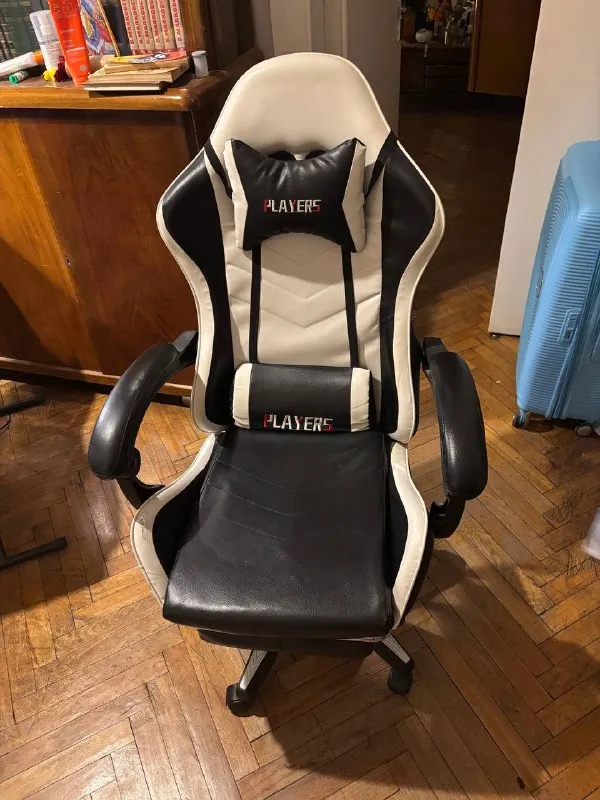 Игровое/компьютерное кресло