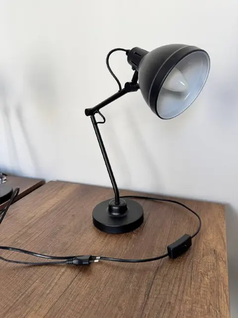 Настольная лампа JYSK PATRIK — Батуми — 70 ₾