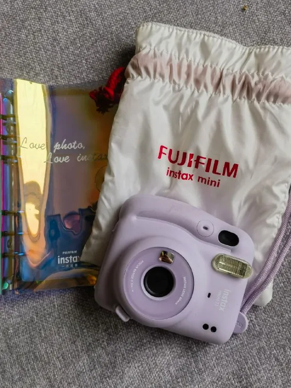 Фотоаппарат мгновенной печати Fujifilm Instax Mini 11
