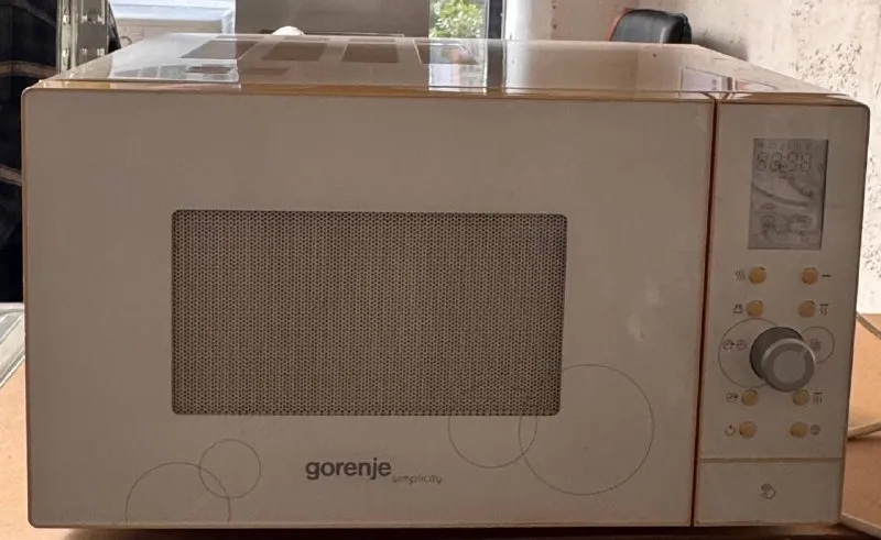 Микроволновка Gorenje SMO-23 DGW