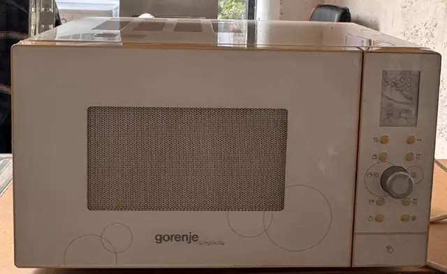 Микроволновка Gorenje SMO-23 DGW — Батуми — 190 ₾