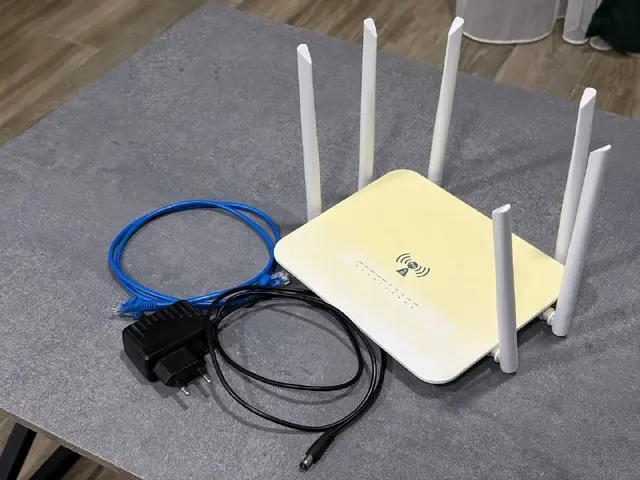 Двухдиапазонный Wi-Fi роутер с поддержкой SIM-карт — Батуми — 170 ₾
