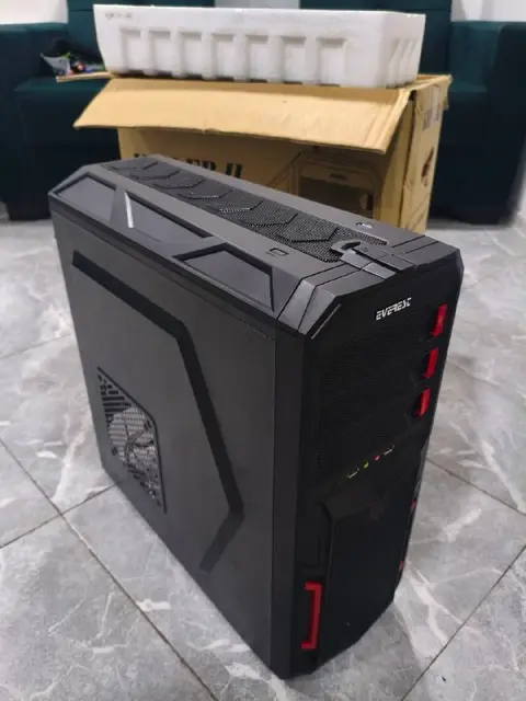Mid tower пк корпус и микрофон fifine v6 — Батуми — 60 ₾