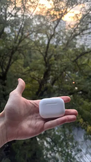 Кейс от вторых AirPods — Тбилиси — 65 ₾