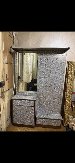 Зеркало вешалка полки — Тбилиси — 20 ₾