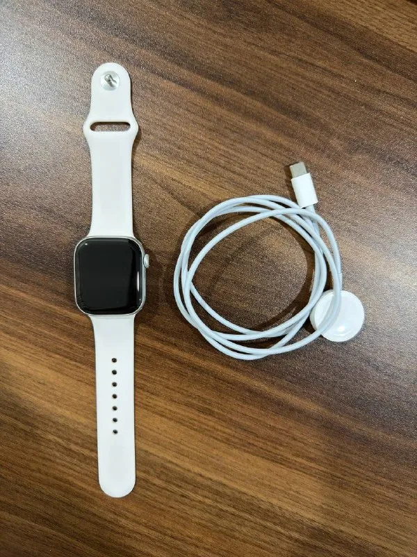 Apple watch 11 42