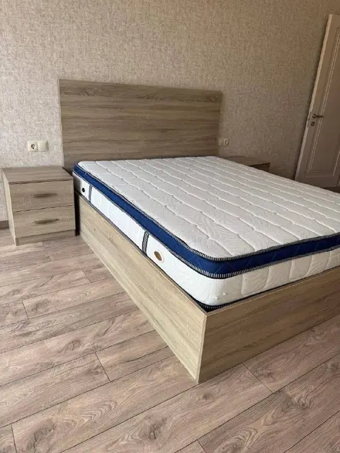 Кровать с двумя тумбочками — Тбилиси — 1 000 ₾