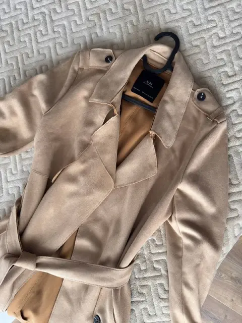 Плащ ZARA — Батуми — 53 ₾