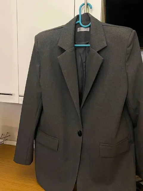 6000 драм S size, новый) — Ереван — 6 000 ֏