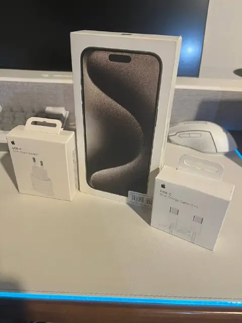 Iphone 15 pro max Natural Titanium 256 гб — Ереван — 295 000 ֏