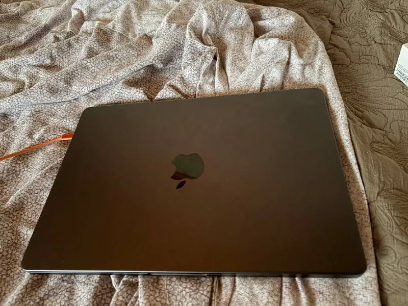 2026- 1 tb — m5 — 16gb