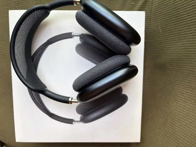 Apple AirPods Max Gen 2 Midnight — Батуми — 1 250 ₾