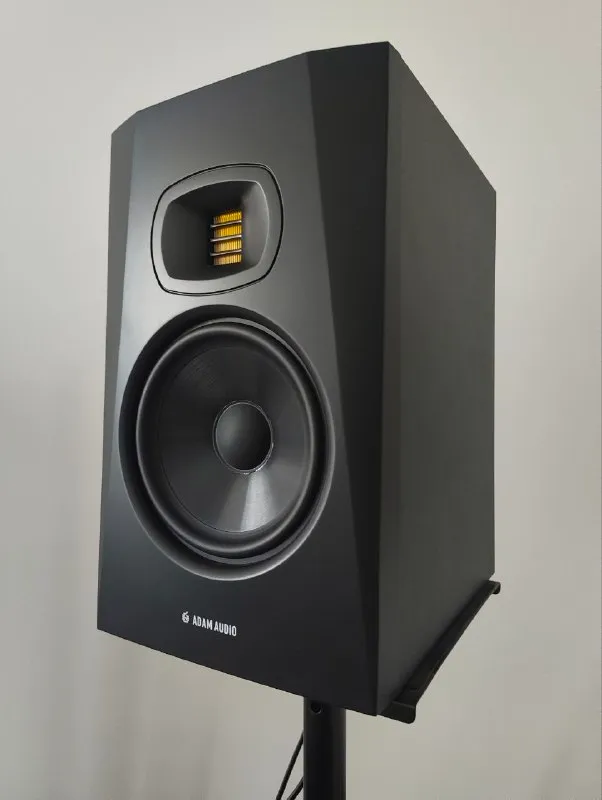 Мониторы Adam T7V