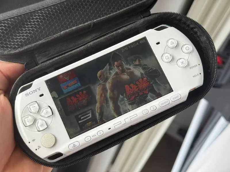 PSP 3000 + 64гб карта памяти