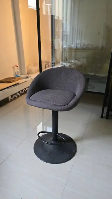 Барный стул Jysk — Тбилиси — 150 ₾