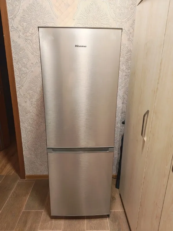 Холодильник Hisense RD-23DC SILVER
