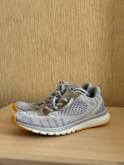 Кроссовки женские — Батуми — 15 ₾