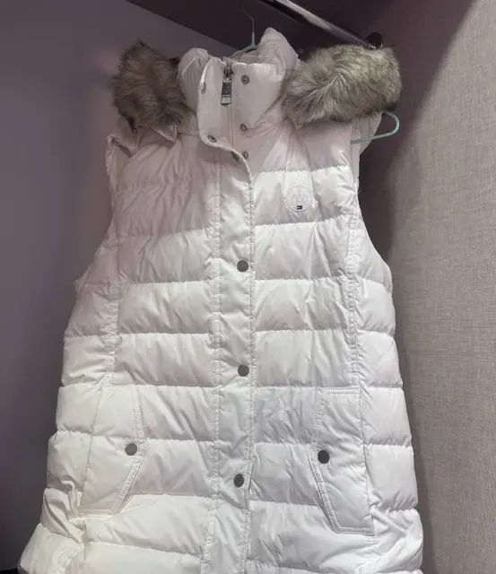 Жилетка Tommy Hilfiger оригинал — Батуми — 150 ₾