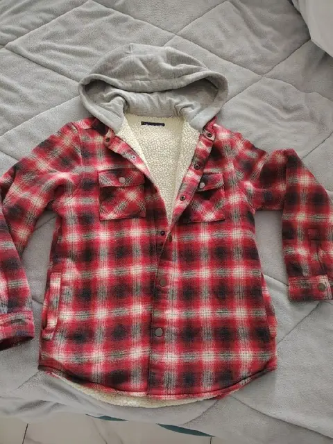 Толстовка и Ветровка — Батуми — 15 ₾