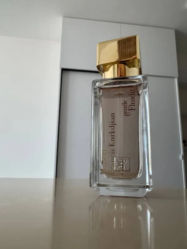 Dухи Maison francis kurkdjian gentle fluidity gold