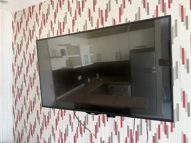 Телевизор 42 дюйма Vestel 3D SMART 42FA8200T — Batumi — 150 ₾