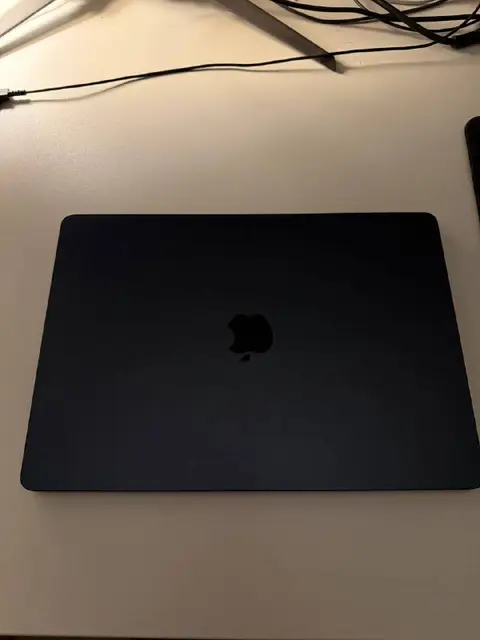 MacBook Air 15 m4 16/256gb — Тбилиси — 3 100 ₾