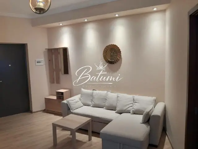 2+1 с террасой в Старом городе — Батуми — 850 $