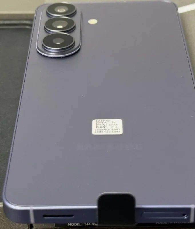 Samsung Galaxy S26 12GB RAM 256GB Snapdragon 8 Elite Gen 5 SM-S942U1 Cobalt Violet