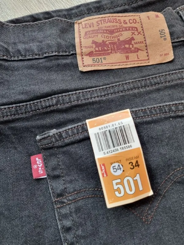 Джинсы Levi’s
