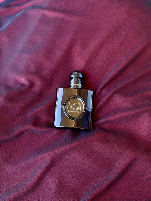 YSL Black Opium Over Red · 30 мл — Батуми — 250 ₾