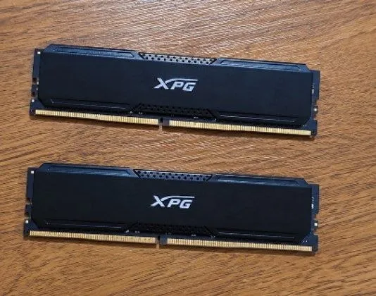 Оперативка DDR4 32 GB (2×16 GB)