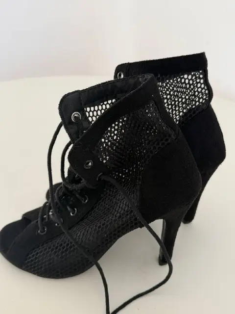 Хилсы — Батуми — 30 ₾