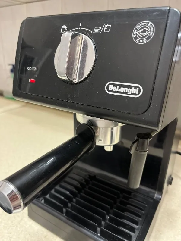 КОФЕМАШИНА DELONGHI