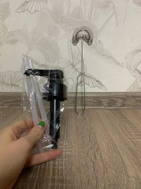 Кухонный пак: дозатор для бутылок + венчик Ikea — Тбилиси — 15 ₾