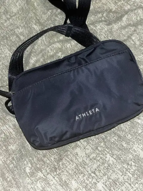Сумка-бананка Athleta — Батуми — 40 ₾
