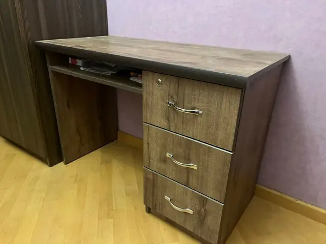 Стол — Тбилиси — 250 ₾