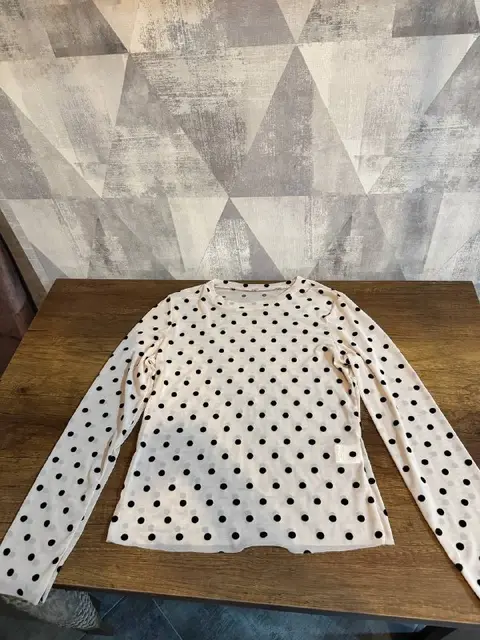 Кофта-сетка L — Батуми — 100 ₾