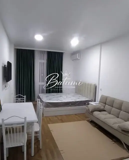 Сдам студию — Батуми — 450 $