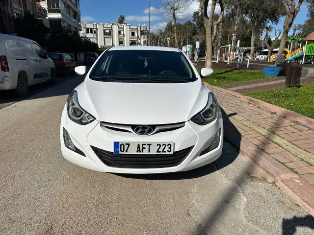 Hyundai Elantra 2014 г. — Анталия — 830 000 ₺