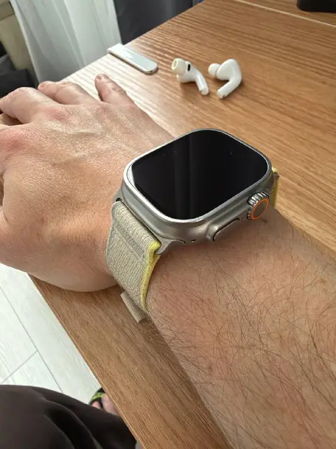 Apple Watch Ultra 1-го поколения Natural Titanium 49 мм — Batumi — 850 ₾